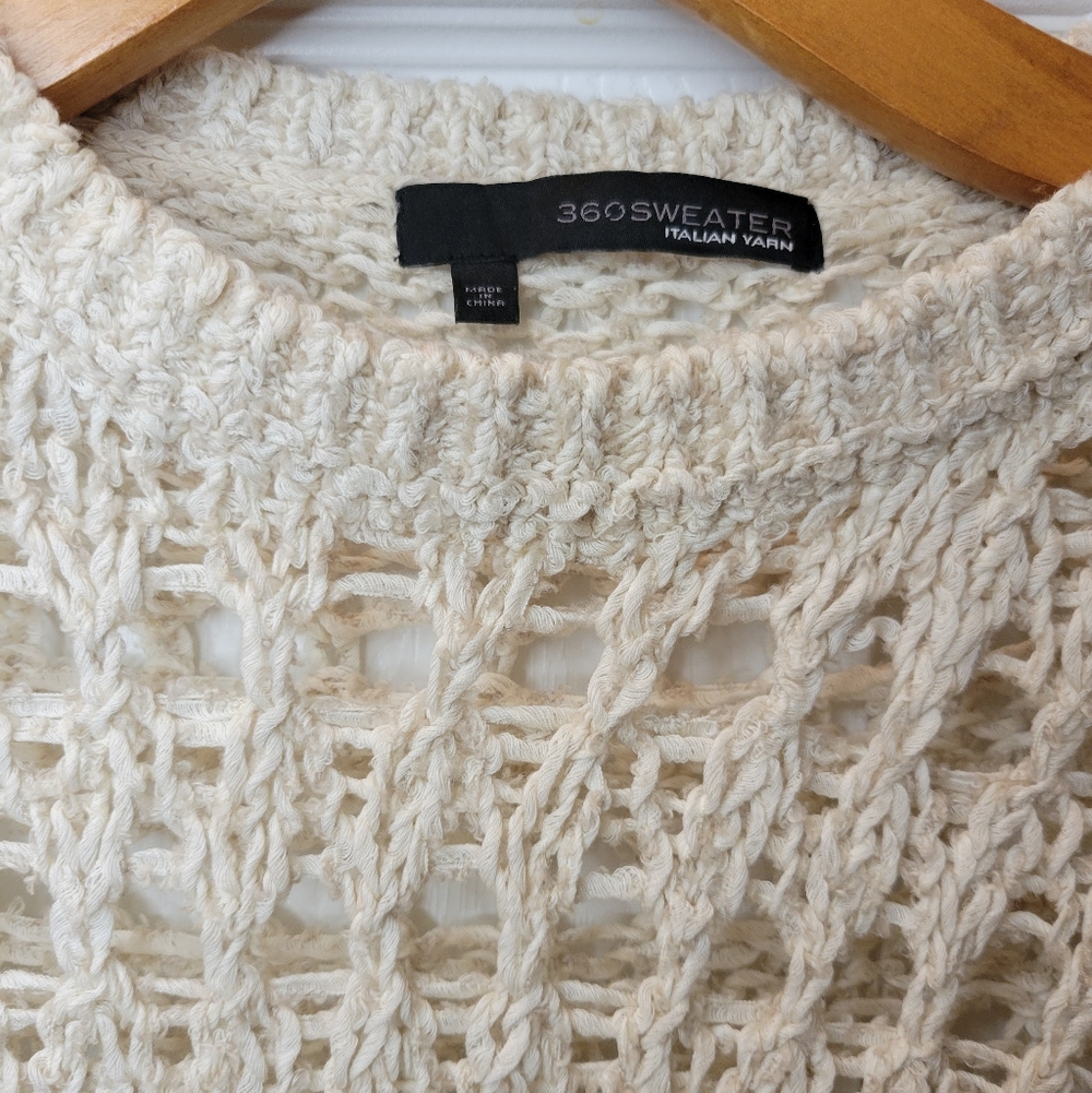 ITALIAN YARN CREAM KNIT PONCHO w/ FRINGE - Picture 2 of 7